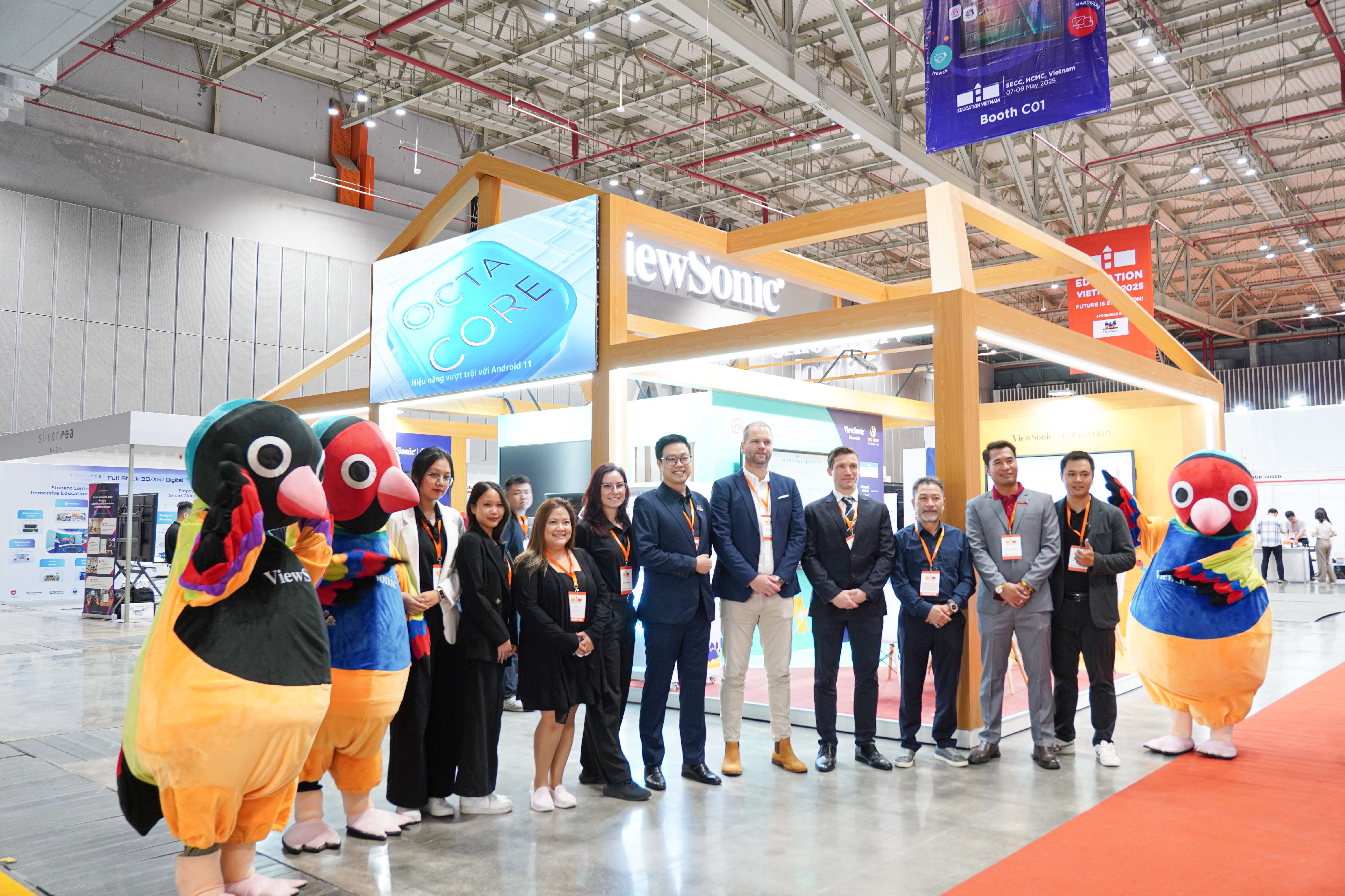 ViewSonic IFP7534 được vinh danh tại Education Vietnam 2025